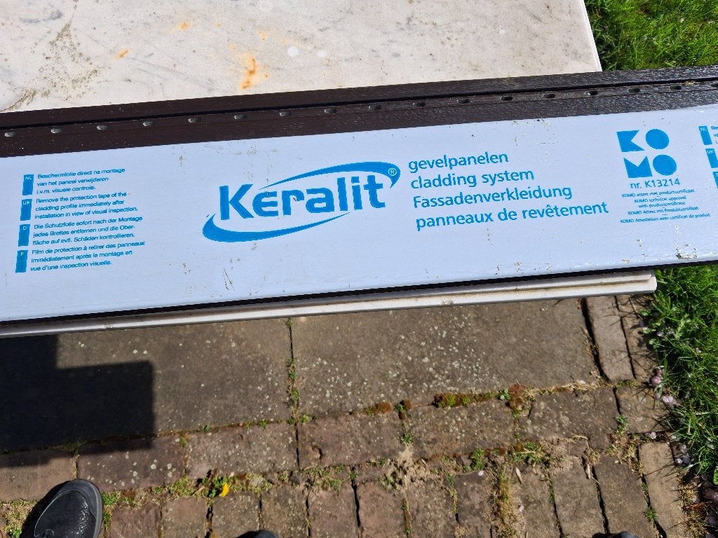 Keralit 2 x 6 m donkerbruin en 2 bevestigingsstrips  4 m, Ophalen, Minder dan 25 mm, Nieuw, Plank