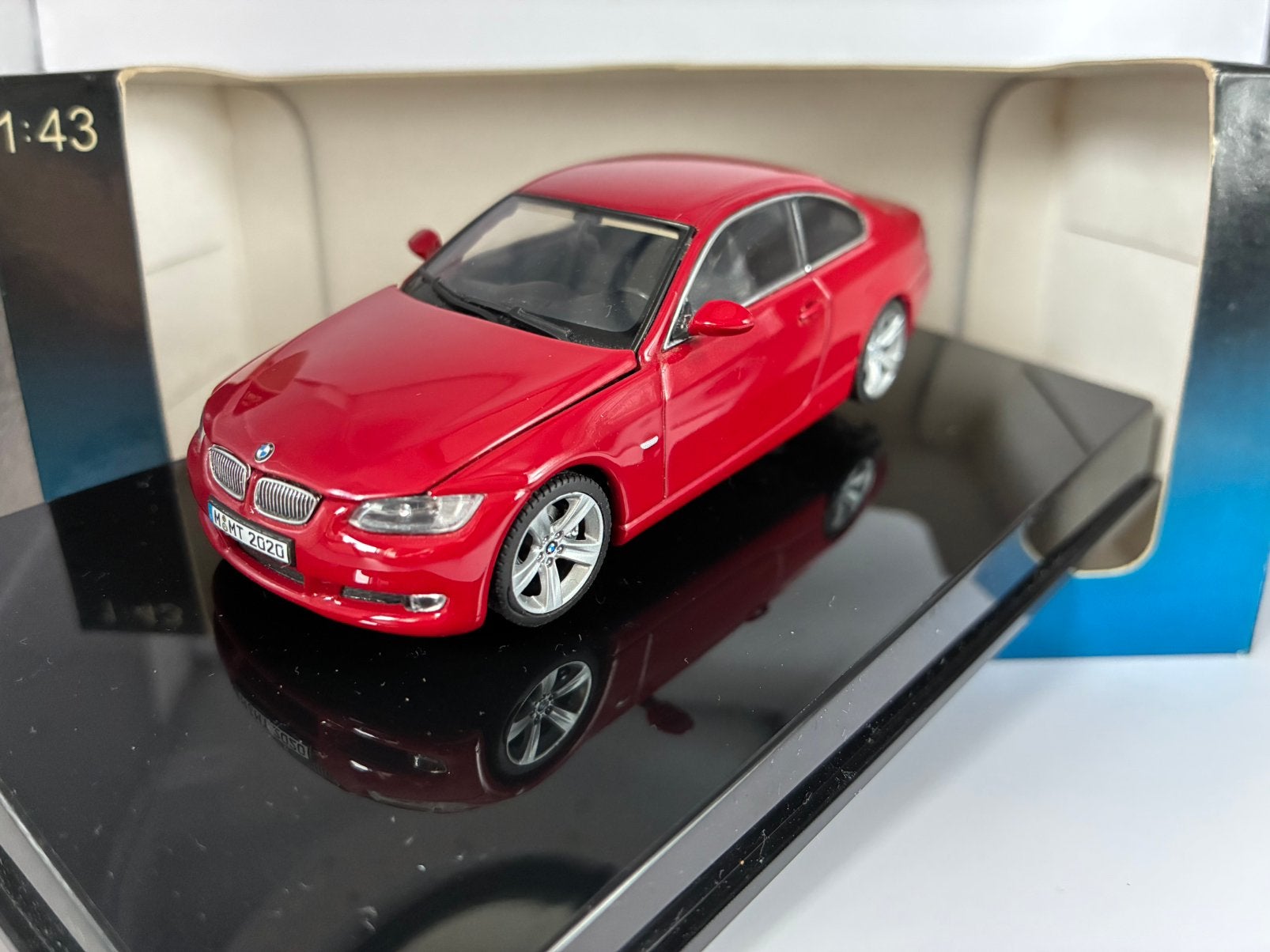BMW 3-serie 3er Coupé (Type E92) 2006 -AutoArt, Hobby en Vrije tijd, Modelauto's | 1:43, Ophalen of Verzenden, Nieuw, Auto, Overige merken