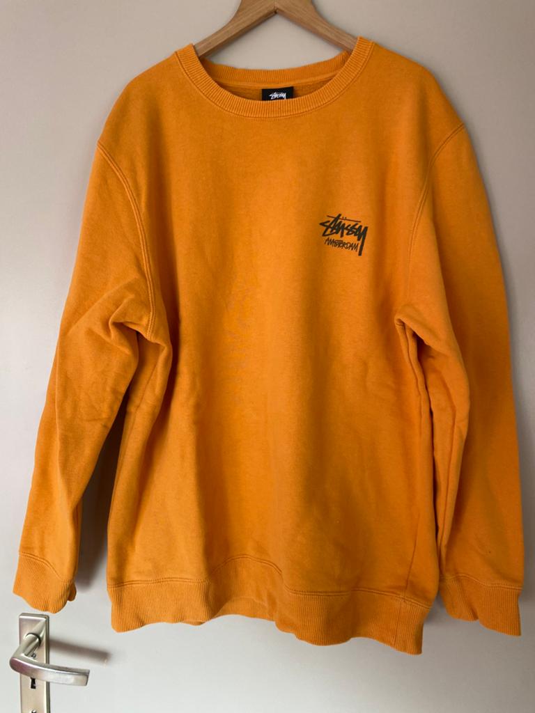 Stüssy | Amsterdam Sweater | maat M, Verzenden, Zo goed als nieuw, Maat 48/50 (M), Oranje