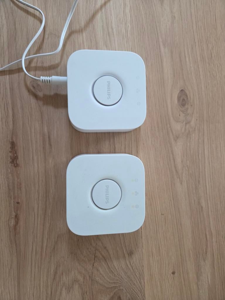 2x Philips Hue Bridge V2 - Smart Home Hub, Ophalen of Verzenden