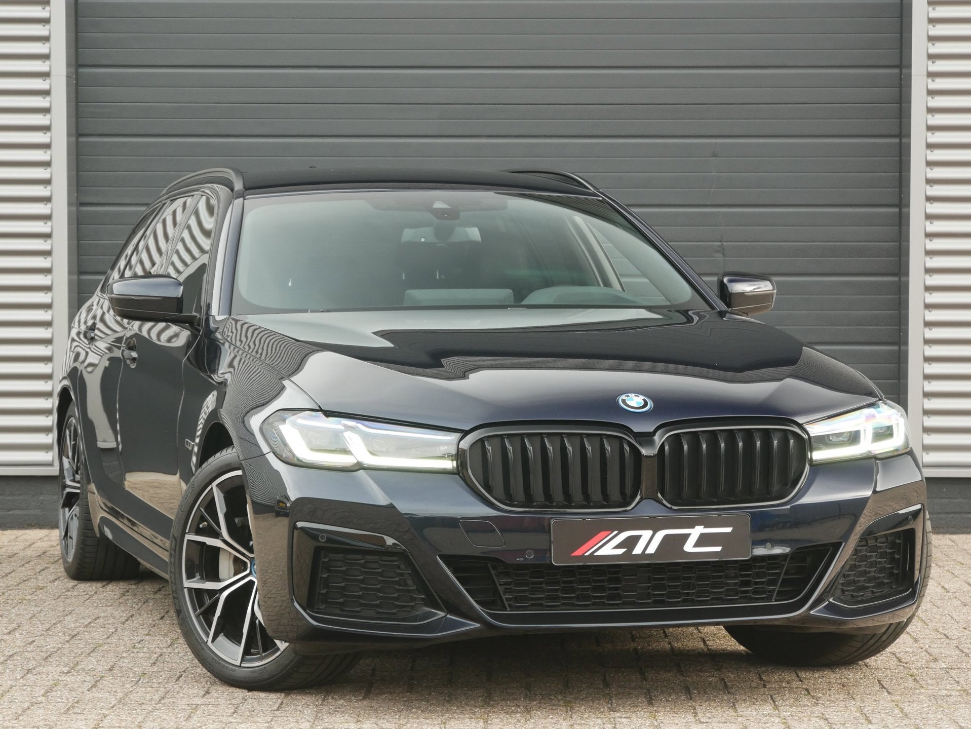 BMW 5-serie Touring 530e M-Sport, Trekhaak, Laser, Memory, 1, Gebruikt, 4 cilinders, Zwart, Hybride Elektrisch/Benzine