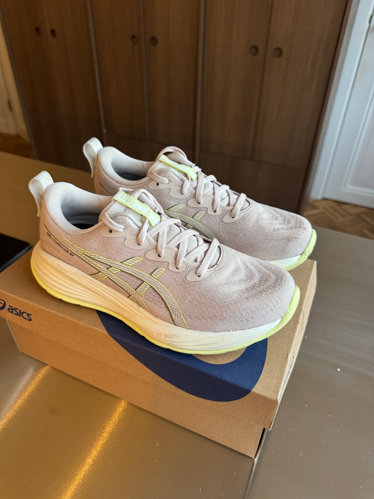 Asics Gel Cumulus 27 (38) - 1x gedragen, Hardloopschoenen, Ophalen of Verzenden, Zo goed als nieuw, Hardlopen