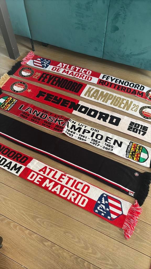 Set van 6 originele Feyenoord sjaals, Verzamelen, Sportartikelen en Voetbal, Ophalen of Verzenden, Zo goed als nieuw, Feyenoord
