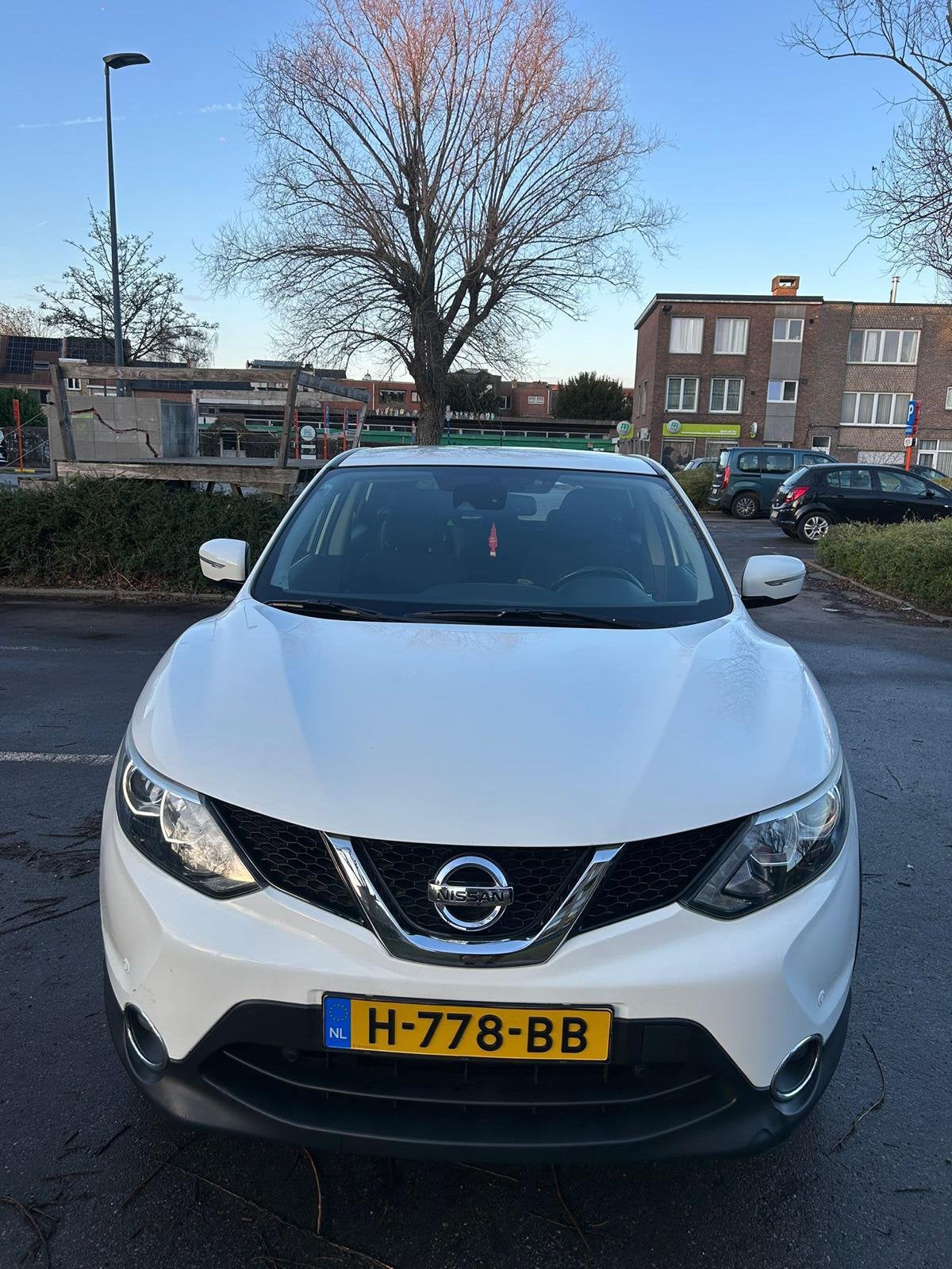 Nissan Qashqai 1.2 Dig-t 85KW 2WD 2014 Wit START NIET, Auto's, Nissan, Voorwielaandrijving, 4 cilinders, Wit, 1200 kg