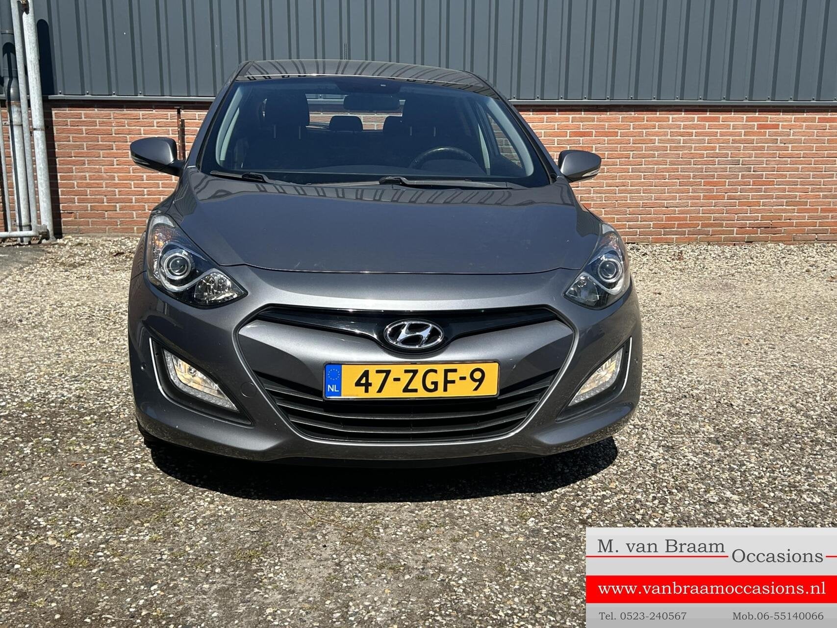 Hyundai i30 1.6 GDI Business Edition Ecc/Camera/Trekhaak/Lmv, Auto's, Hyundai, Voorwielaandrijving, Euro 5, 135 pk, 1591 cc