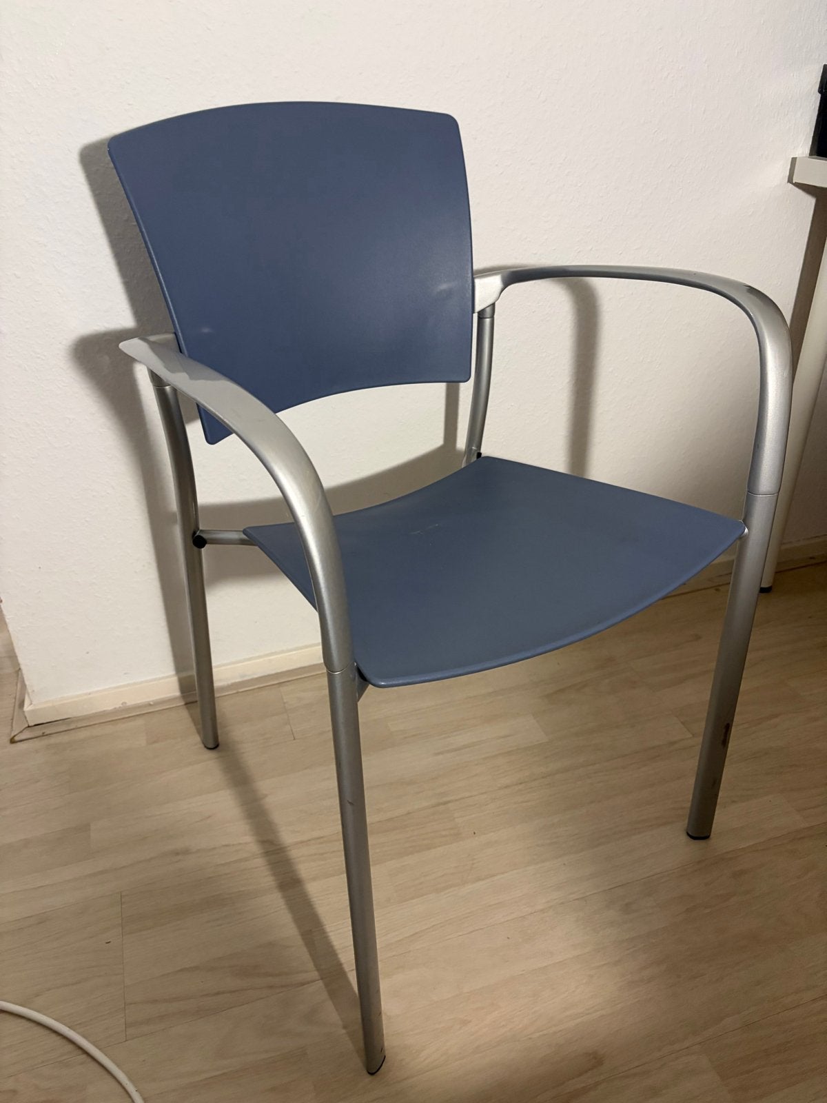 Blauwe stoel, Ophalen, Blauw, Kunststof