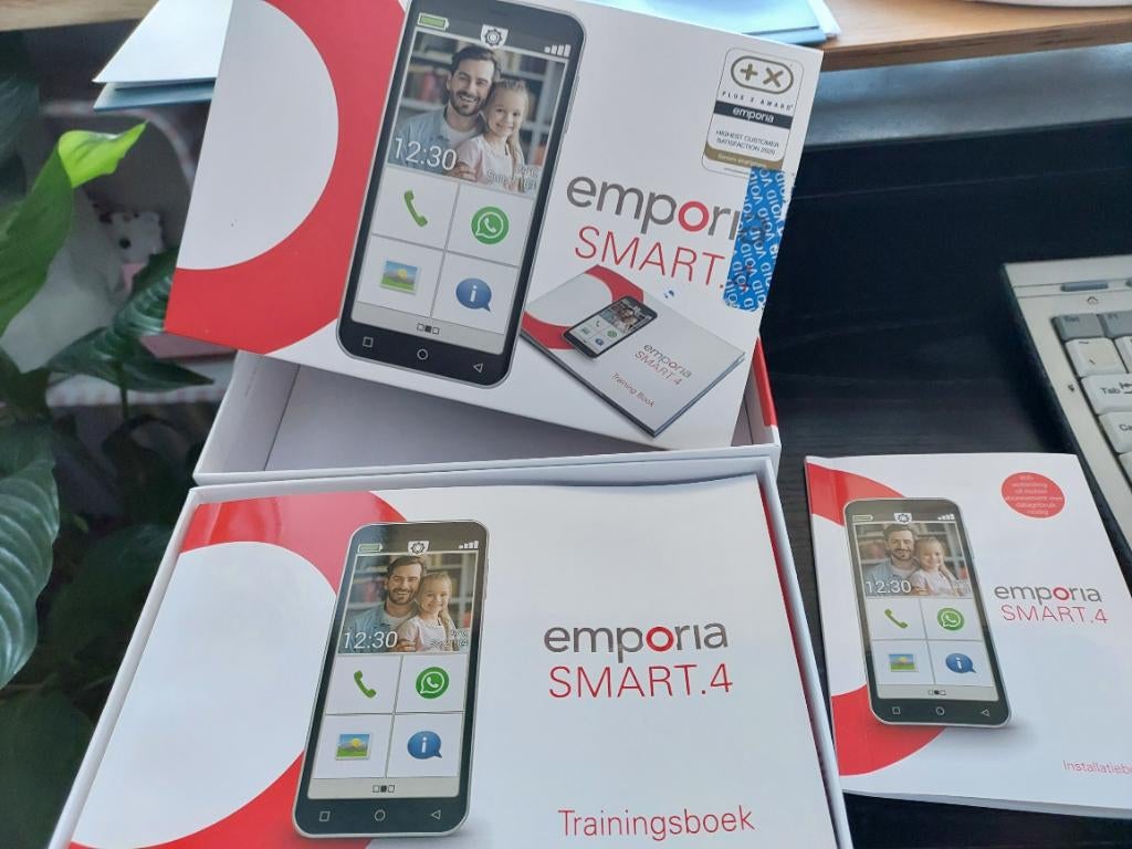 Mobiel Emporia Smart 4, Telecommunicatie, Mobiele telefoons | Batterijen en Accu's, Ophalen of Verzenden, Zo goed als nieuw, Overige merken