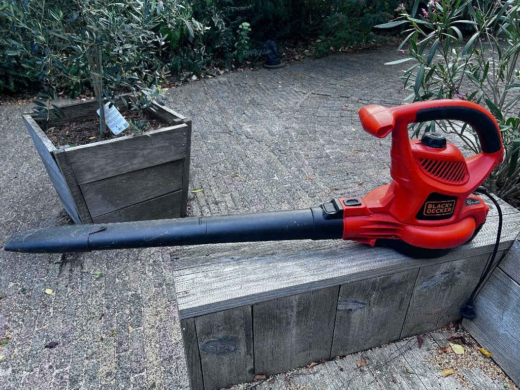 Bladblazer Black&Decker, in goede staat, Ophalen, Gebruikt, Handgedragen, BLack + Decker.