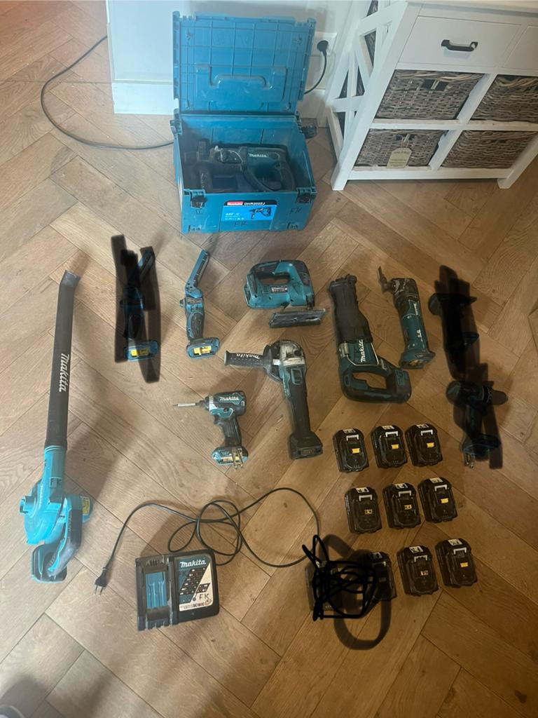 Set makita 18v gereedschap, Ophalen of Verzenden, Zo goed als nieuw