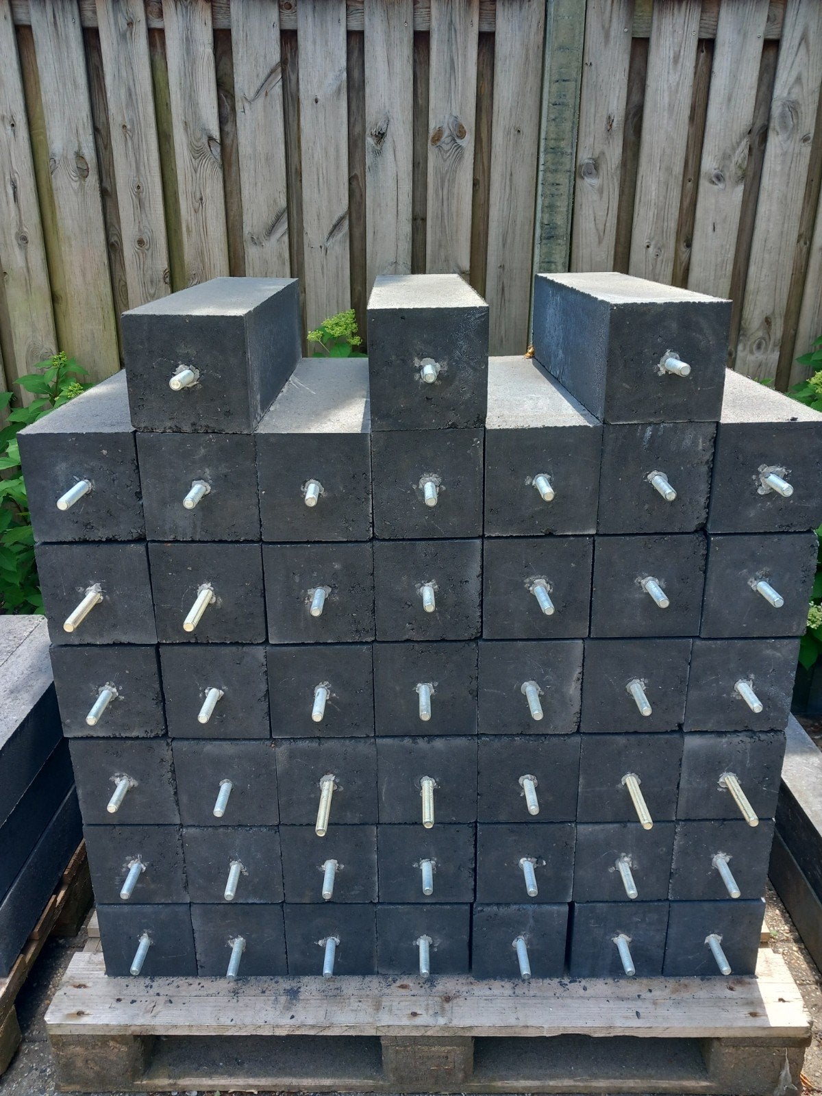 Partij pallet met 45 poeren 15x15 b keusje €10,- perpoer, Ophalen of Verzenden