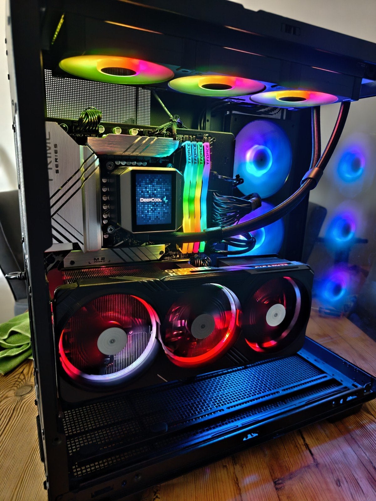 Gaming PC - 4080 Super - 14900KF - 64GB - Evolve Gaming, Ophalen, Zo goed als nieuw, Gaming, SSD