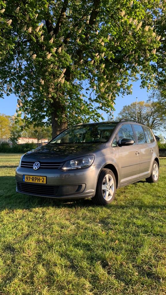 Volkswagen Touran 1.2 TSI 7-pers | Nw distr. ketting + APK, Auto's, Volkswagen, Voorwielaandrijving, 4 cilinders, 7 stoelen, Origineel Nederlands