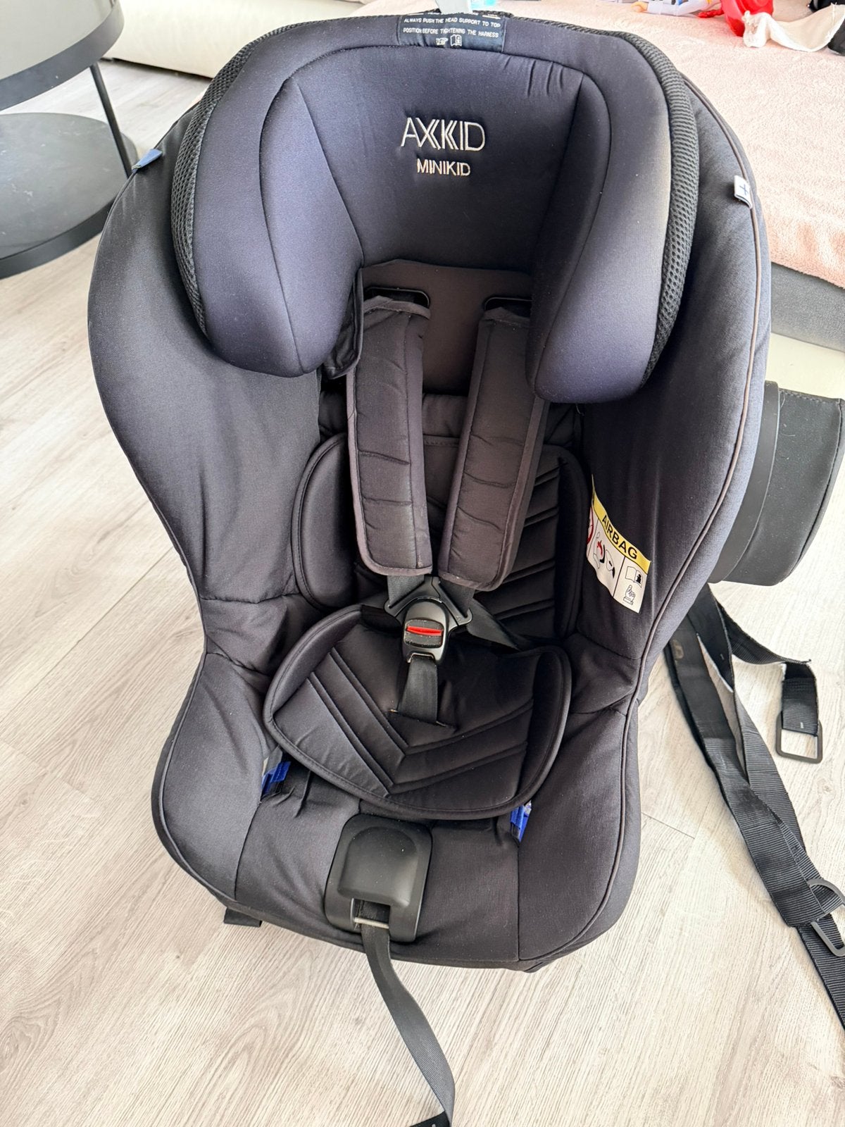 AXKID MINIKID 2.0, Kinderen en Baby's, Autostoeltjes, Zo goed als nieuw, Overige merken, 0 t/m 18 kg, Autogordel, Ophalen