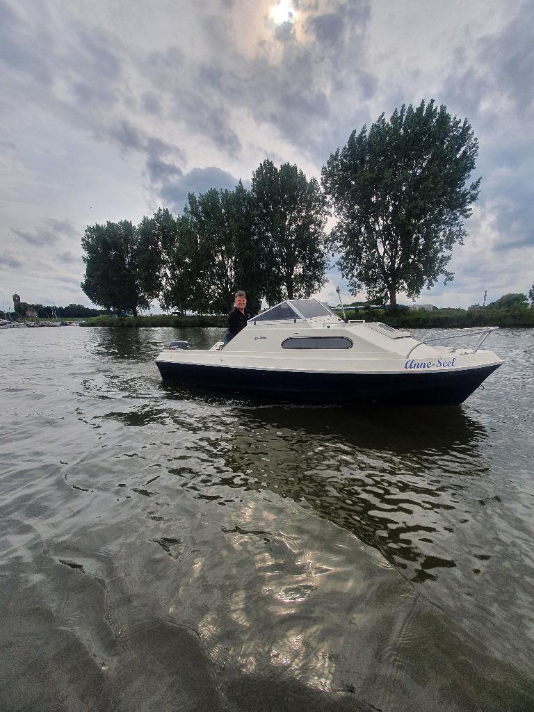 Shetland boot 535 Suntrip, Watersport en Boten, Gebruikt, Kajuitboot, Buitenboordmotor, 1.00 - 1.50 meter