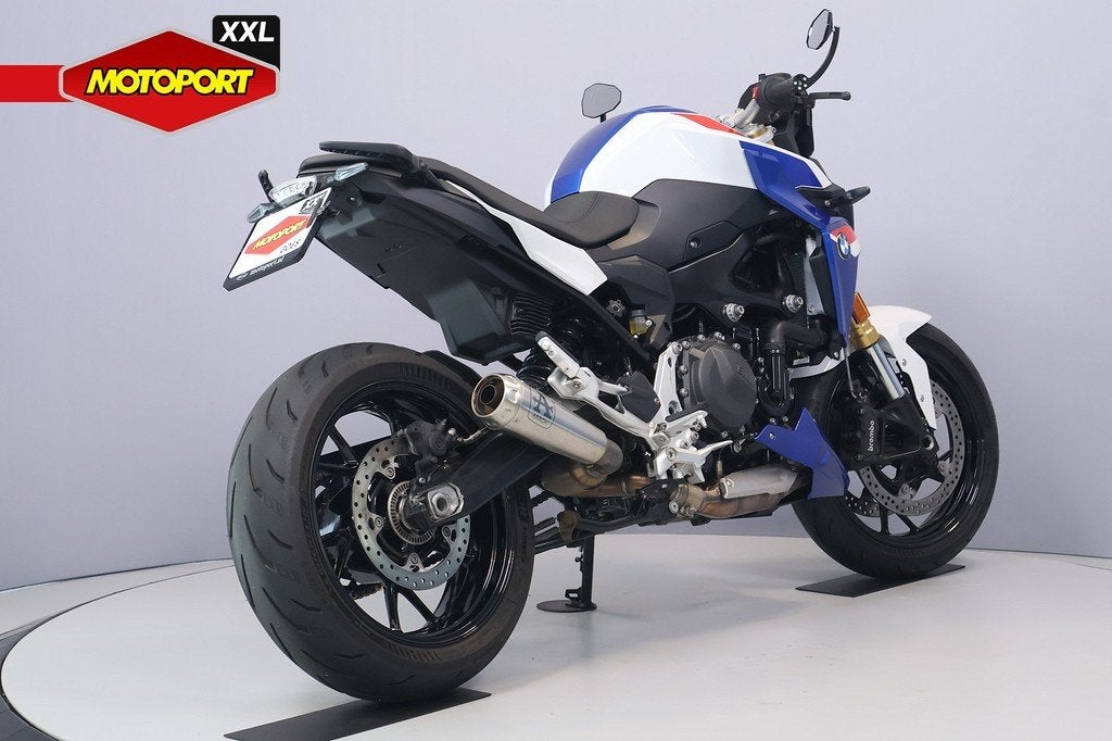 BMW F 900 R (bj 2024), Motoren, Motoren | BMW, Bedrijf, Bmwklantenservice@bmw.nl, BMW Group Nederland, Postbus 5808
2280 HV  Rijswijk, NL