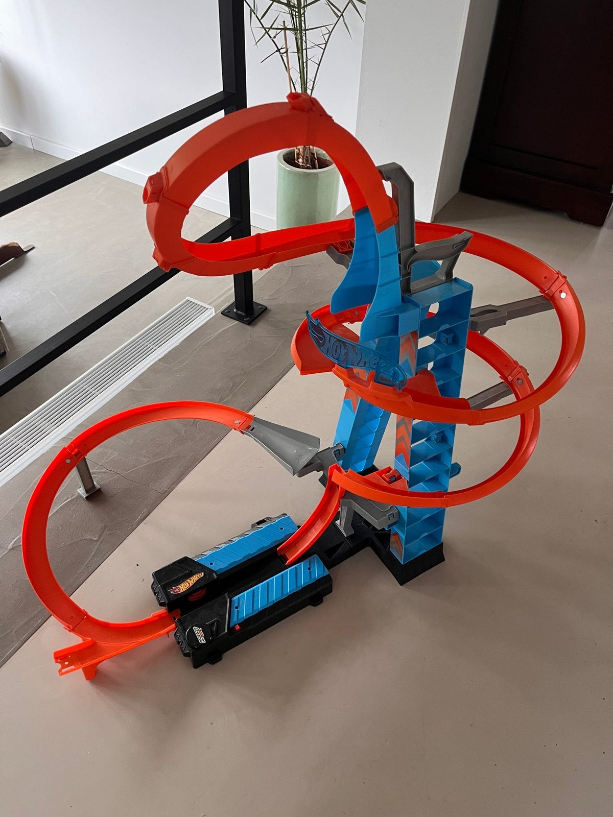 Hotwheels racebaan, Ophalen, Zo goed als nieuw, Elektrisch, Hot Wheels