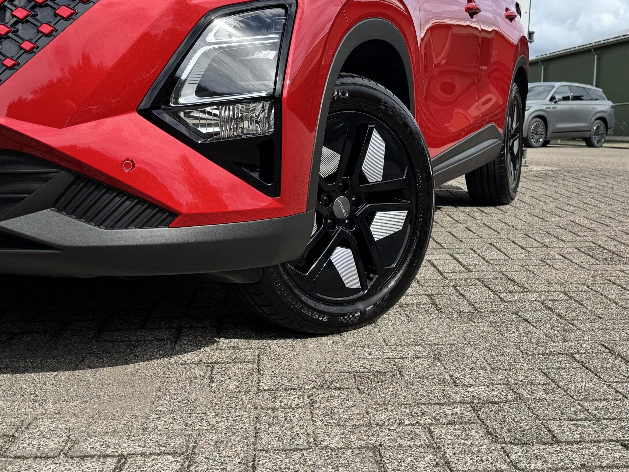 Omoda 5 1.5 T-GDi SHS-H Premium 360 Camera, Schuif/kanteldak, Auto's, 4 cilinders, 2 kWh, Nieuw, Hybride Elektrisch/Benzine