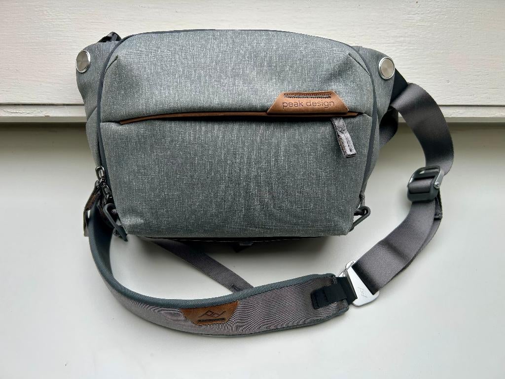Peak Design Everyday Sling 3L Schoudertas Ash Grijs ZGAN!, Ophalen of Verzenden, Zo goed als nieuw, Schoudertas, Overige merken