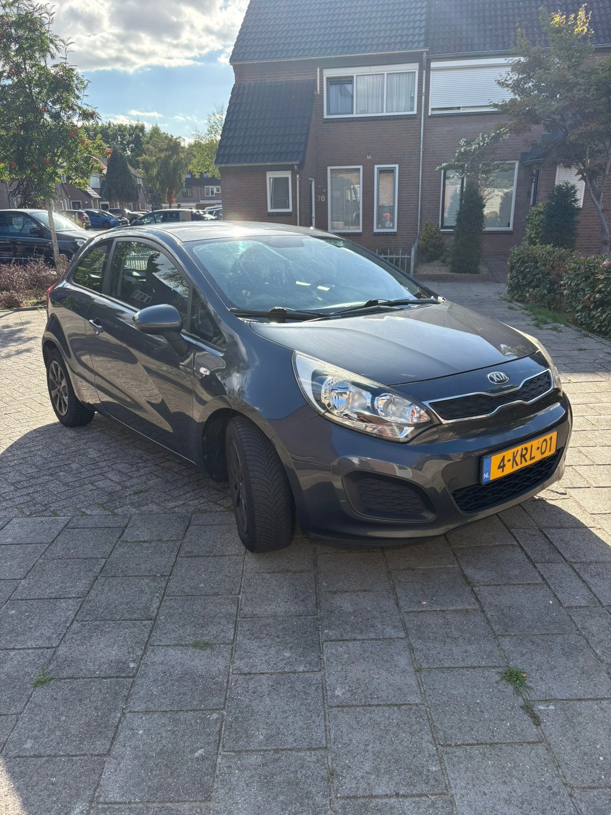 Kia Rio 1.2 I 3DRS 2013 Grijs, Auto's, 40 €/maand, 4 cilinders, Origineel Nederlands, Handgeschakeld
