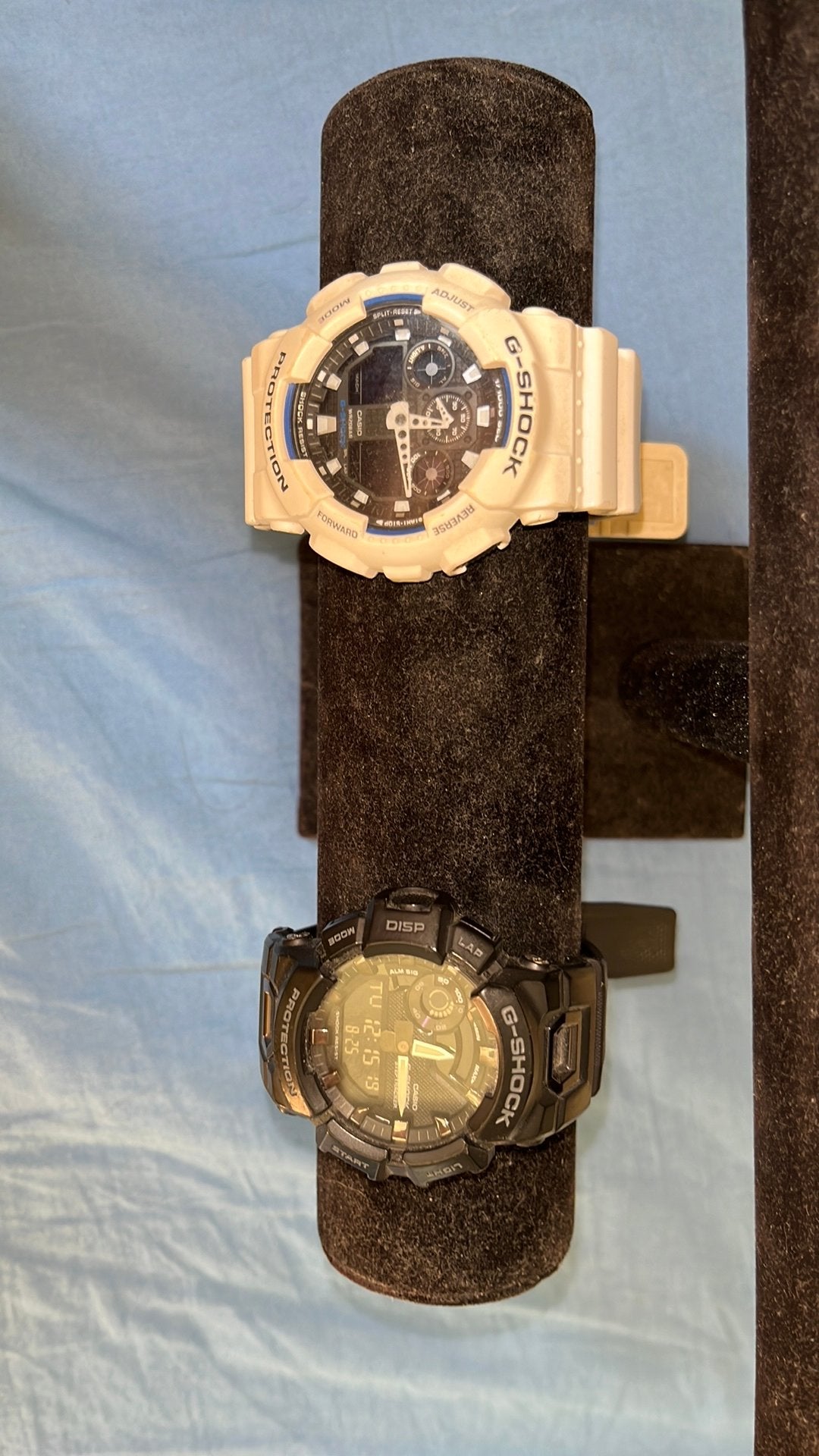 2 casio g-shock horloges in het zwart en in hdt wit, Sieraden, Tassen en Uiterlijk, Horloges | Heren, Casio, Kunststof, Polshorloge