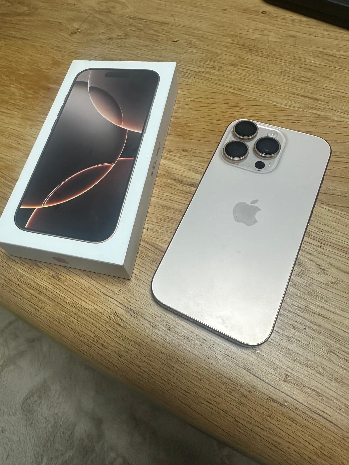 iPhone 16Pro 256GB goud - Zo goed als nieuw, Telecommunicatie, Mobiele telefoons | Apple iPhone, Ophalen of Verzenden, Zo goed als nieuw