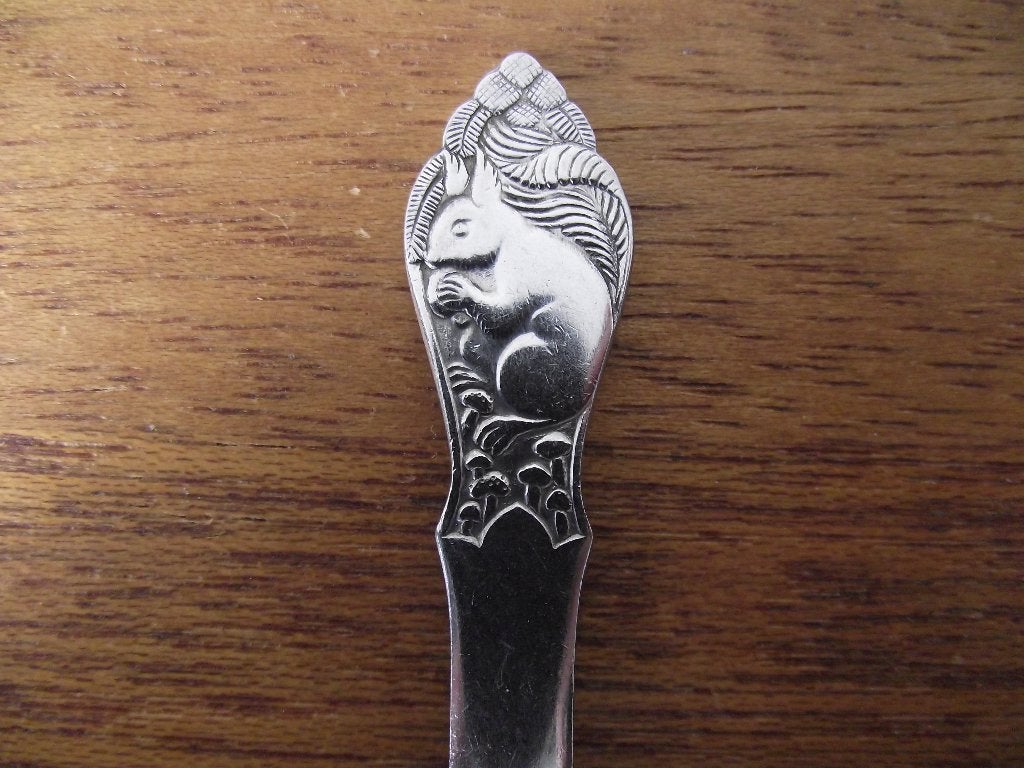 Gero zilmeta kinderbestek vorkje eekhoorn 15 cm G. Nilsson, Antiek en Kunst, Ophalen of Verzenden