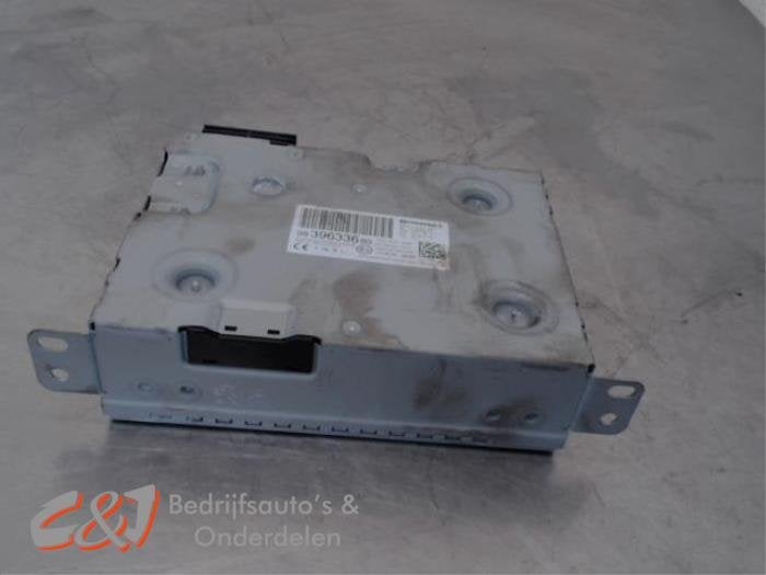 Radio module van een Opel Combo