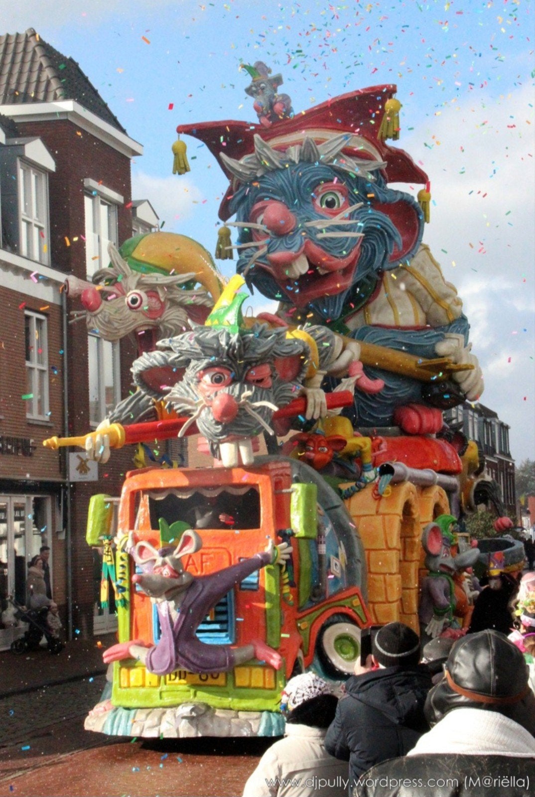 Carnavalswagen 'Het Carnavals Virus' - Te koop na 2027, Ophalen of Verzenden, Carnaval