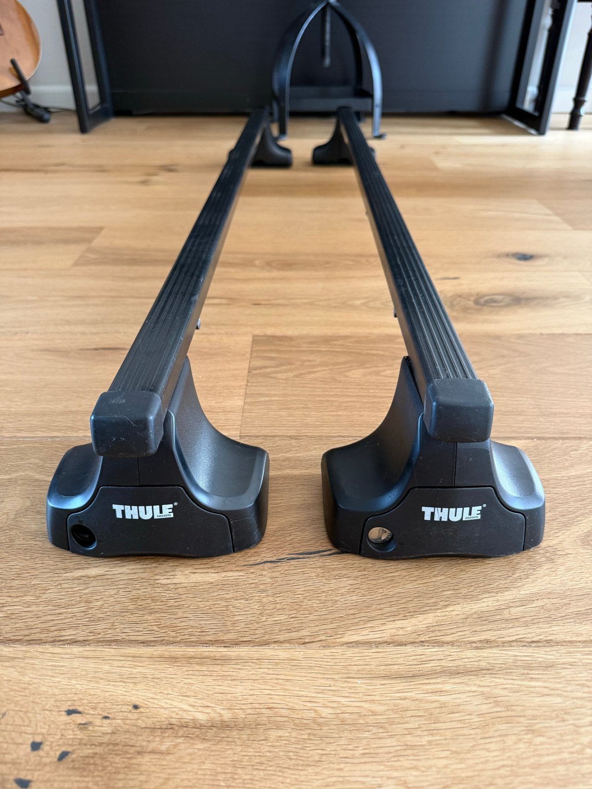 Thule dakdragers 120 cm met voetstukken, Ophalen, Gebruikt