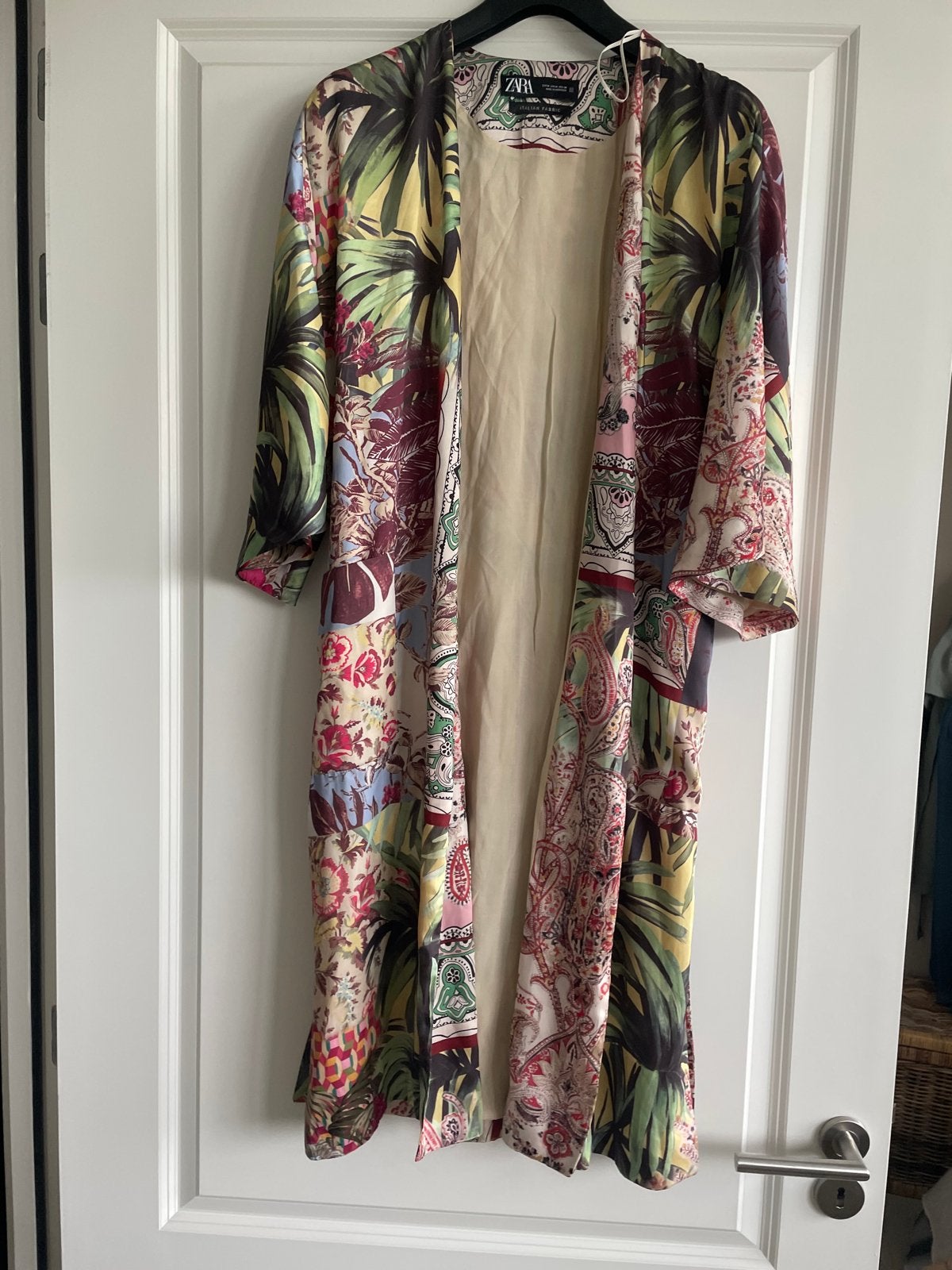 Zara Kimono -Tropische Print en Paisley Patroon, Maat 38/40 (M), Zo goed als nieuw, Onder de knie, Meerkleurig