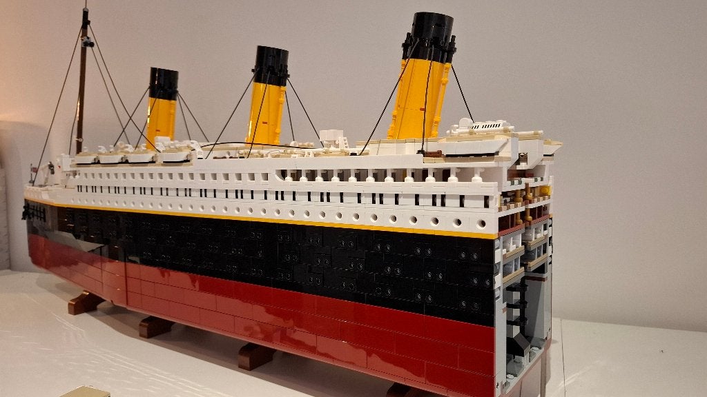 Foto 11 van Lego icons Titanic 10294