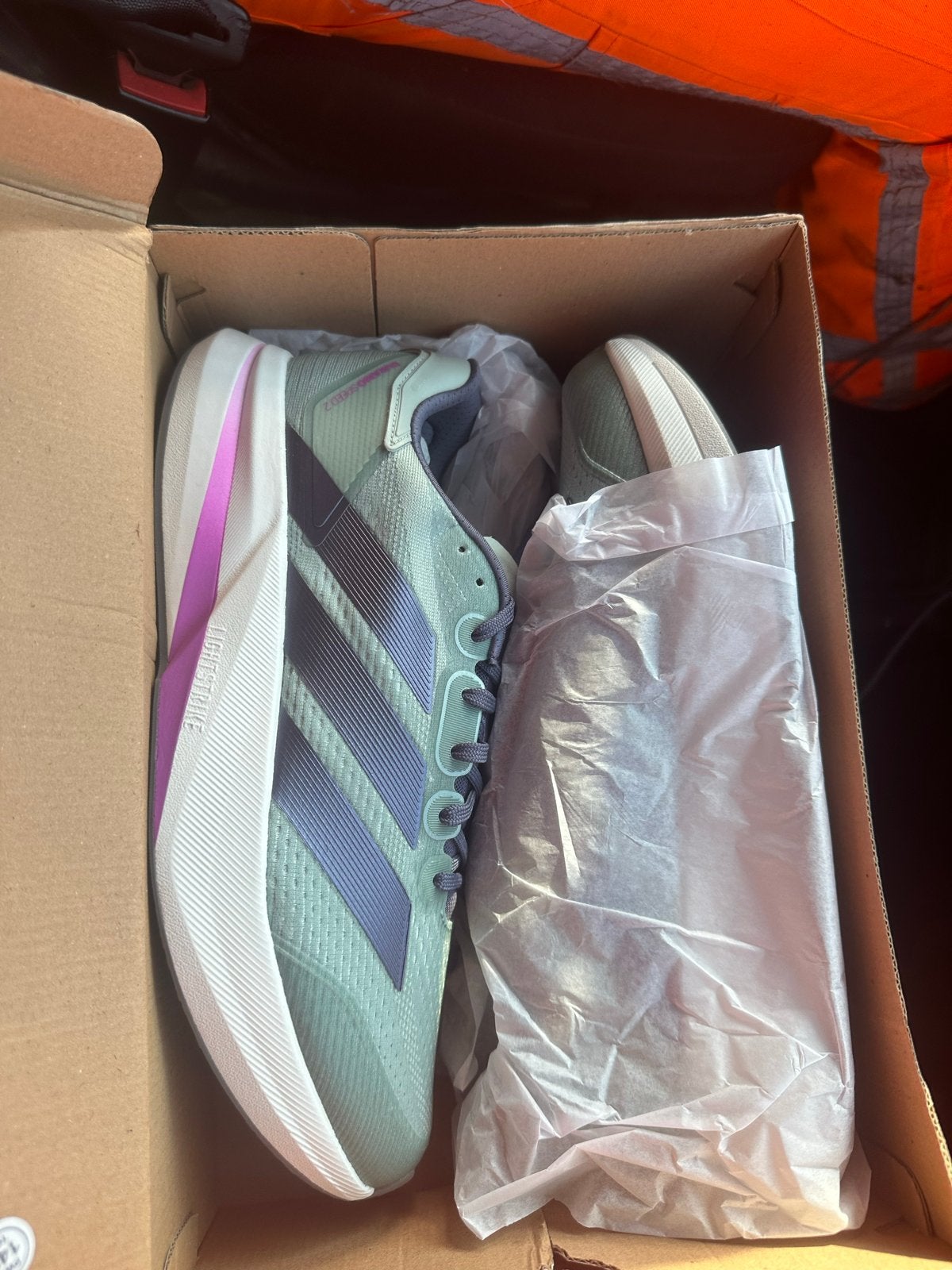 Adidas hardloopschoenen - Nieuw in doos, Ophalen of Verzenden, Nieuw, Groen, Sportschoenen