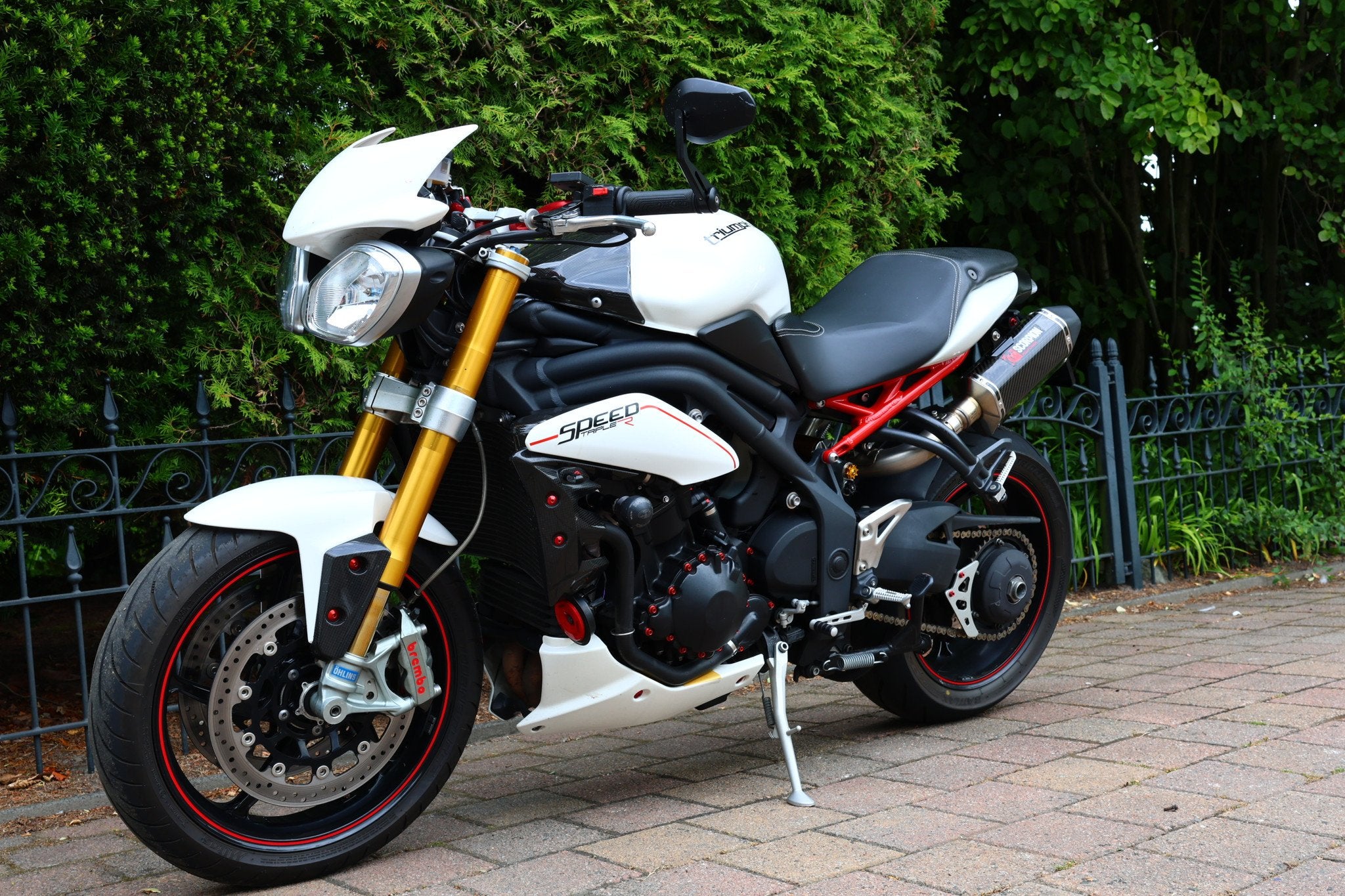 Triumph SPEED TRIPLE R 1050 (bj 2012), Motoren, Motoren | Triumph, Bedrijf, 1050 cc, Meer dan 35 kW, Handvatverwarming