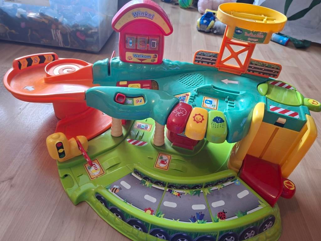 Vtech toot toot car super rc race + garage + 2 autos, Ophalen