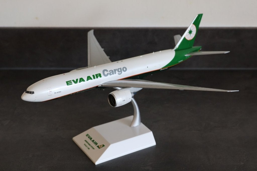 JCWINGS 1.200 / EVA Air Cargo Boeing 777F, Ophalen of Verzenden, Schaalmodel