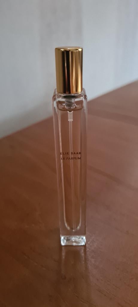 Elie Saab, Verzenden, Zo goed als nieuw