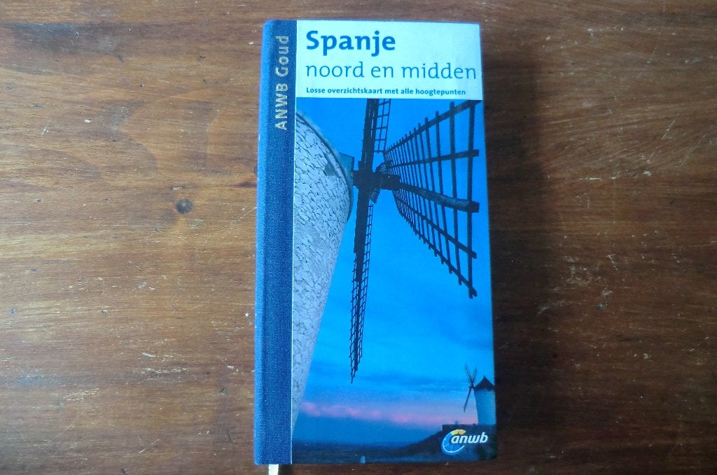 reisgids - Spanje noord en midden - anwb goud (2010), Boeken, Europa, Ophalen of Verzenden, Zo goed als nieuw, Reisgids of -boek