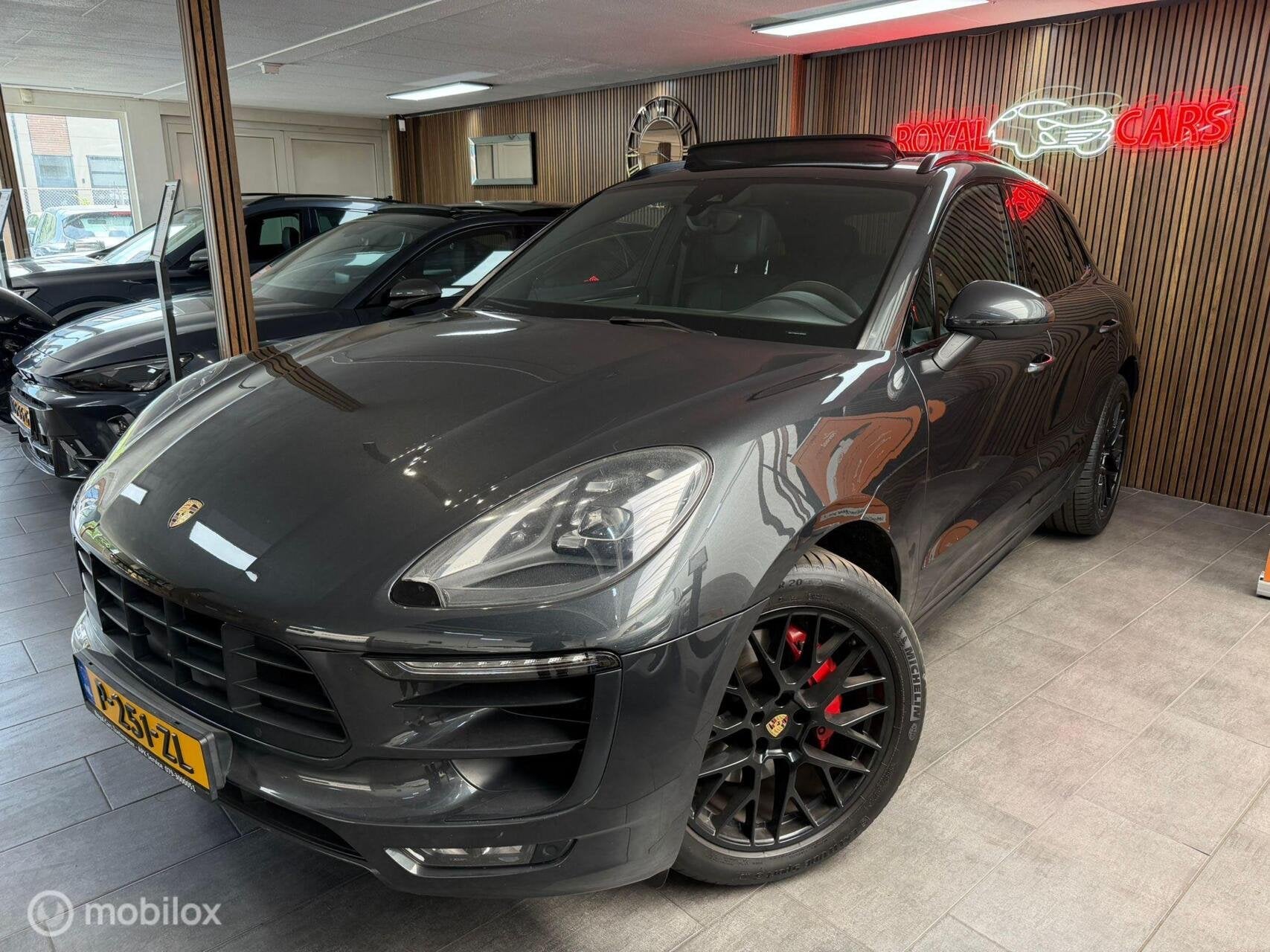 Porsche Macan 3.0 GTS| Facelift Achterklep| Pano| Ambiance, Auto's, Porsche, Automaat, Gebruikt, 360 pk, 120 €/maand