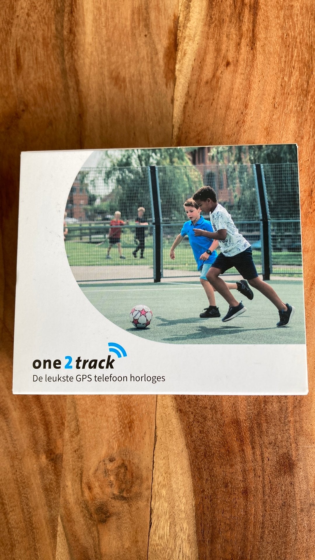 One2track GO GPS horloge NIEUW GLAASJE inclusief 5,- prepaid, Ophalen of Verzenden, Zo goed als nieuw, Zwart, Jongen of Meisje
