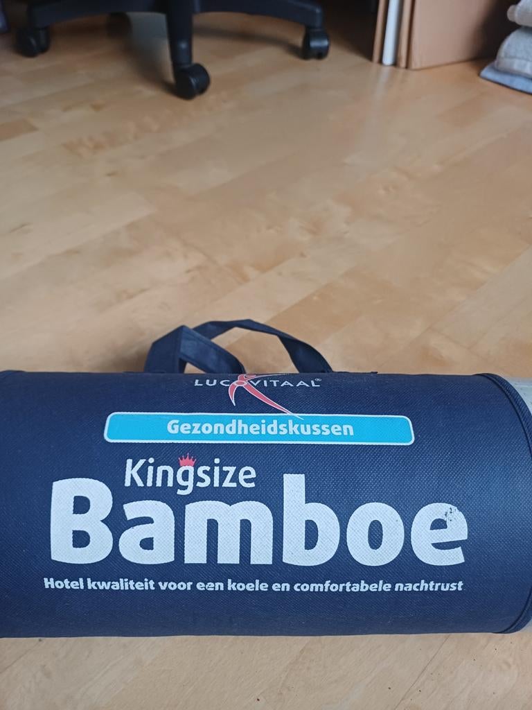 Bamboe Slaapkussen / Hoofdkussen NIEUW, Ophalen of Verzenden, Nieuw, Blauw, Cilindervormig