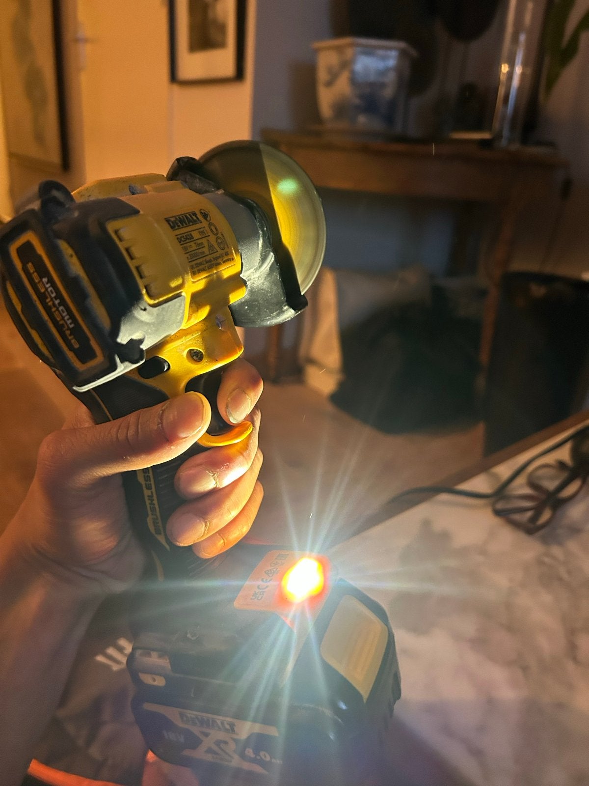 DeWalt DCS438 Haakse Slijper 18V - Zo goed als nieuw, Ophalen of Verzenden, Zo goed als nieuw, Haakse slijper, DeWalt