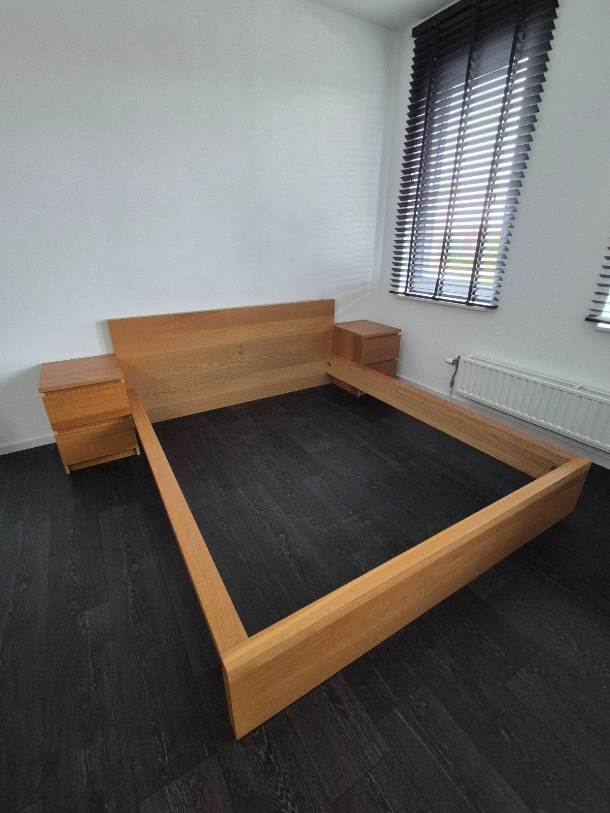 Houten tweepersoonsbed (ombouw) met nachtkastjes, Ophalen, Gebruikt, Bruin, Tweepersoons