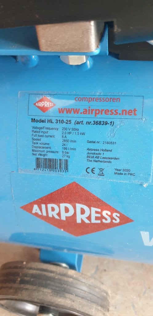 compressor merk Airpress, Doe-het-zelf en Verbouw, Compressors, Ophalen, 6 tot 10 bar, Zo goed als nieuw, Minder dan 200 liter/min