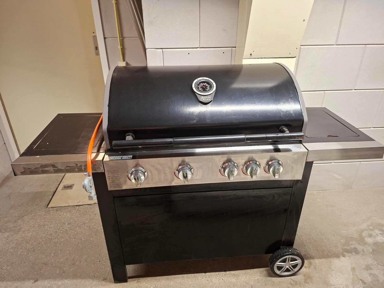 Jamie Oliver gas bbq, Ophalen