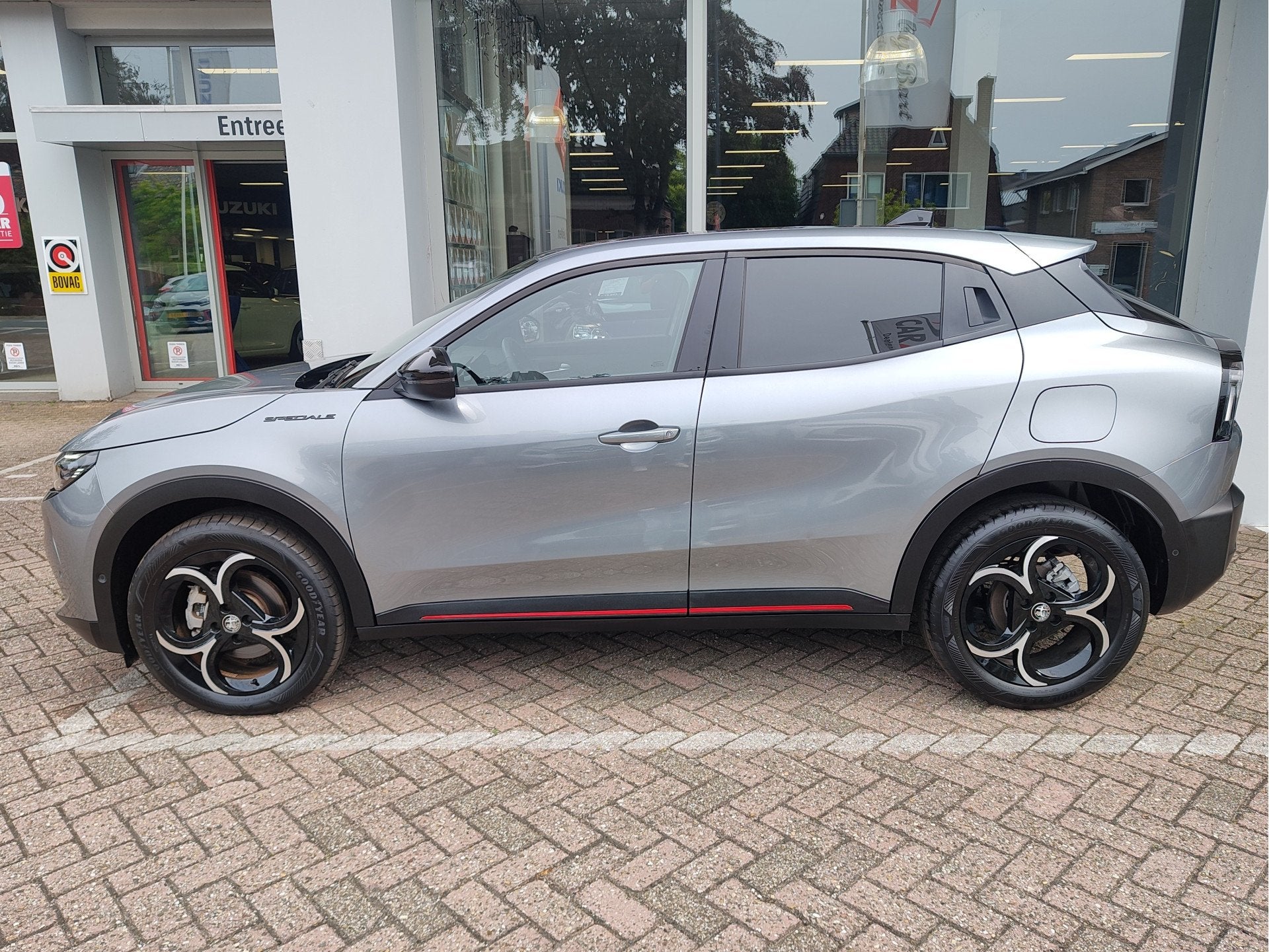 Alfa Romeo Junior 1.2 TURBO HYBRID IBRIDA SPECIALE AUT. Dode, 12 maanden, Euro 6, 1199 cc, Bedrijf