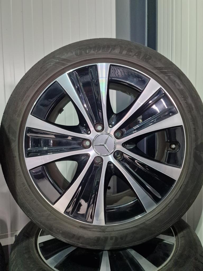 Originele W213 E-Klasse Velgen met Goodyear Banden 18 inch, Auto-onderdelen, Banden en Velgen, 18 inch, Banden en Velgen, Ophalen of Verzenden