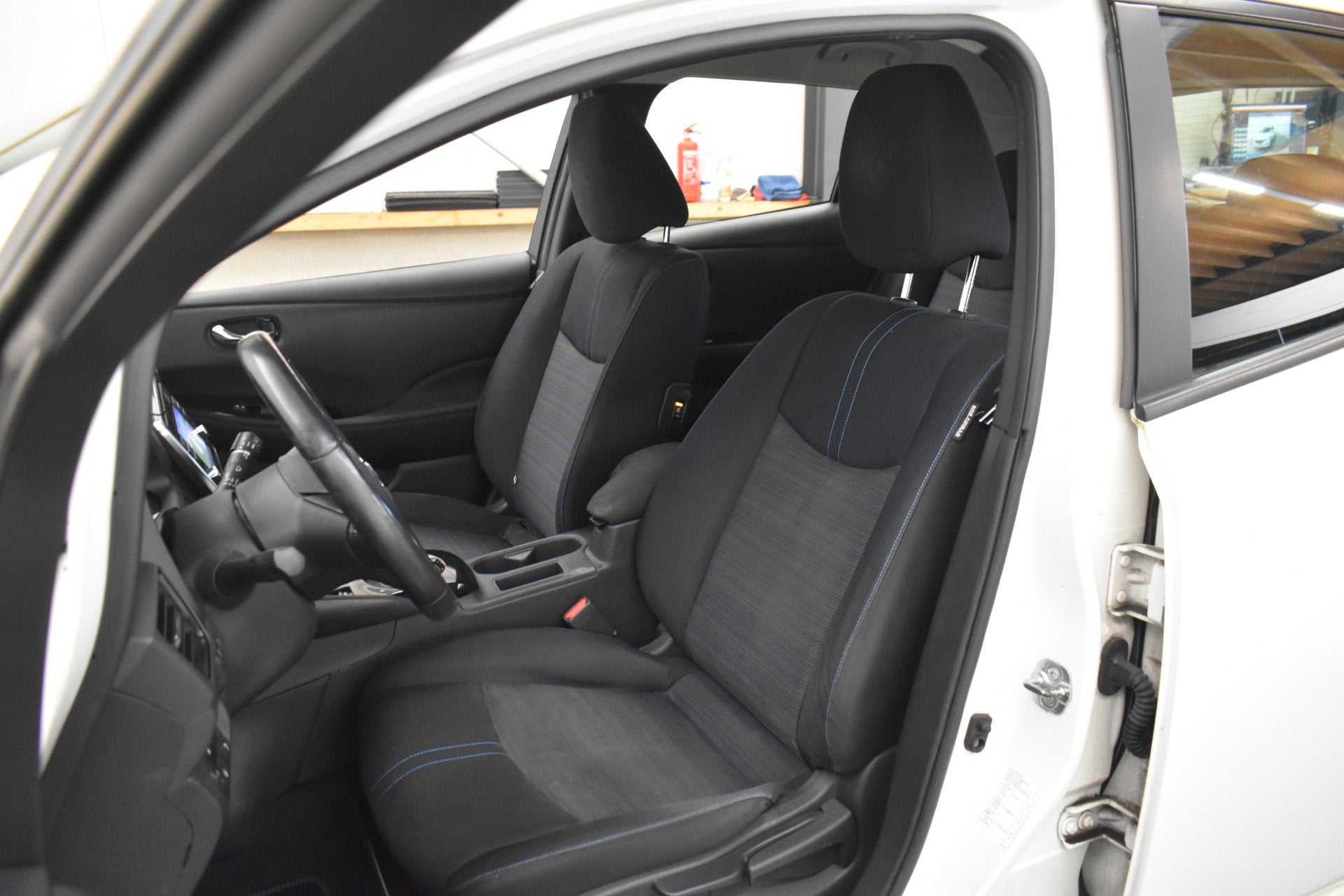 Foto 25 van Nissan Leaf Acenta 40 kWh 360° Camera (bj 2018, automaat)