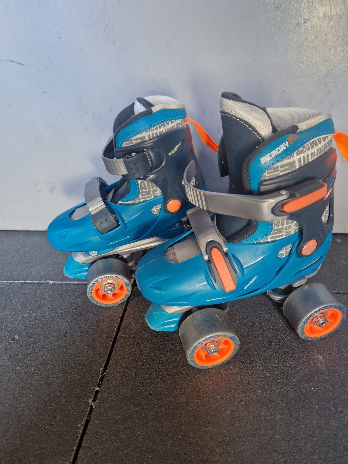 Nijdam Junior rolschaatsen verstelbaar maat 27-30, Kinderen en Baby's, Speelgoed | Buiten | Rolschaatsen, Ophalen, Verstelbaar