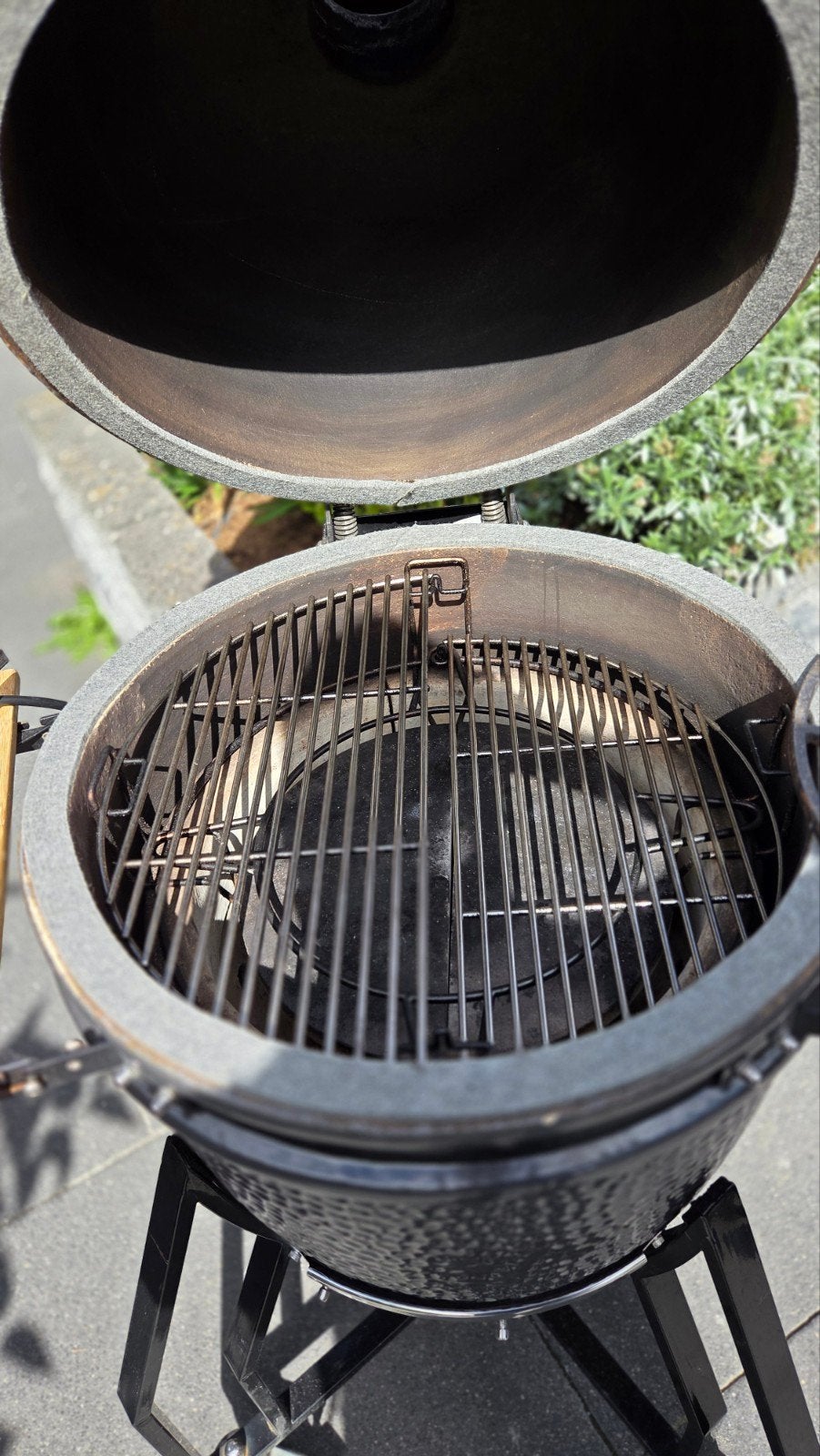 Kamado BBQ met thermometer en accessoires, Ophalen, Gebruikt, Onbekend