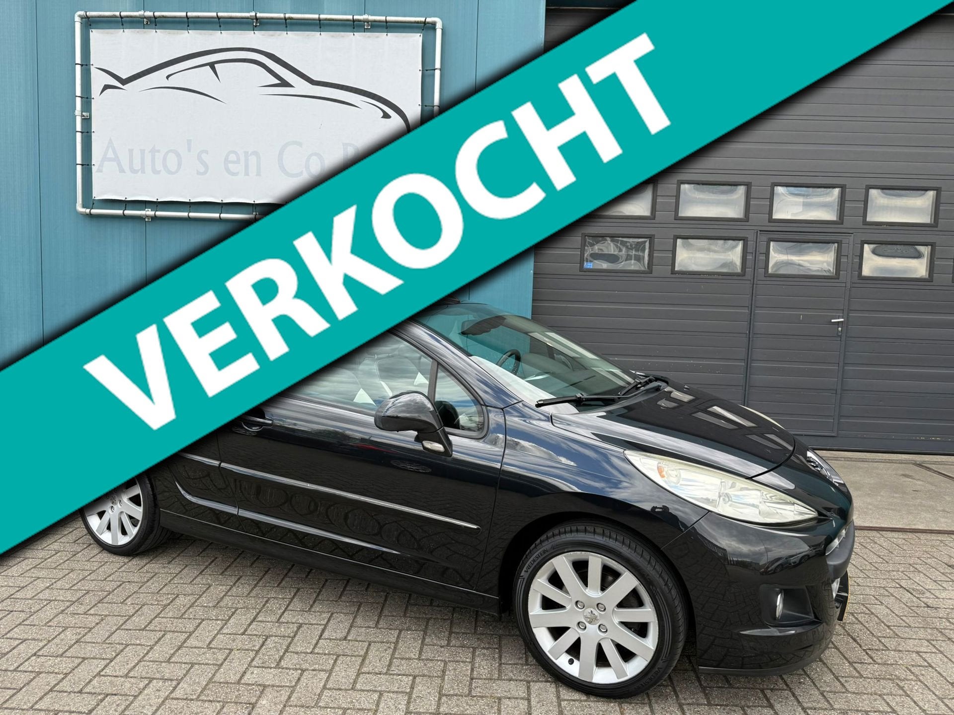 Peugeot 207 CC 1.6 VTi Noir & Blanc Cabriolet Nw Model Leder, Auto's, Peugeot, Voorwielaandrijving, Euro 5, 15 km/l, Gebruikt